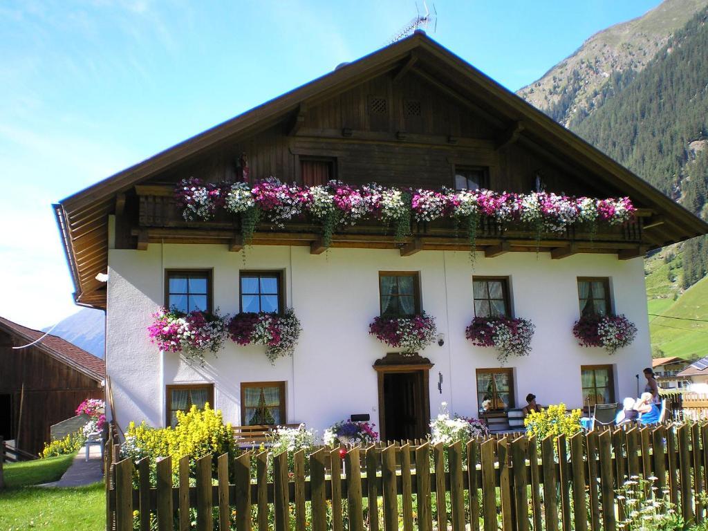Haus Boedele Hotel Sankt Leonhard im Pitztal Exterior foto